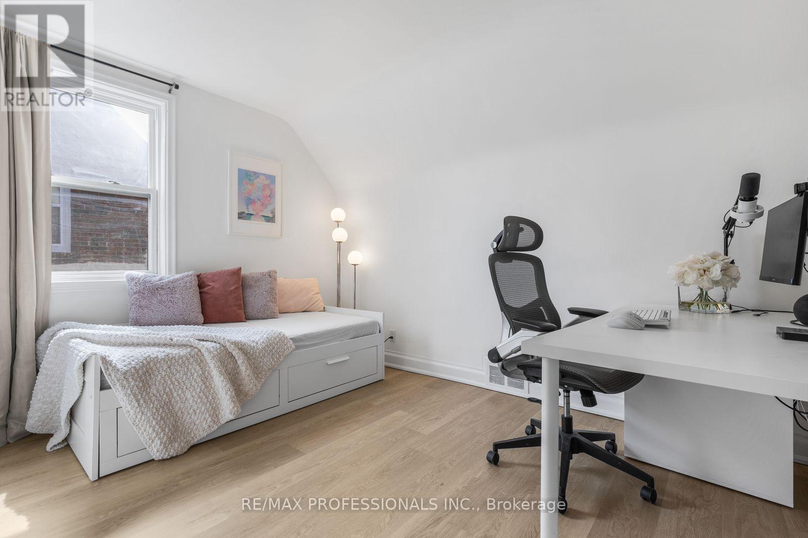 27 BRAWLEY AVENUE - Image 19