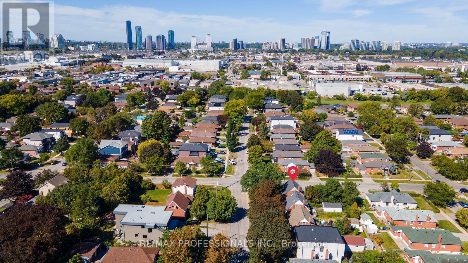 27 BRAWLEY AVENUE - 40