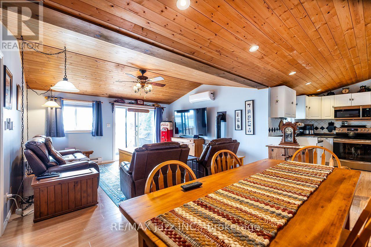 923 SILVER LEAF DRIVE - 16