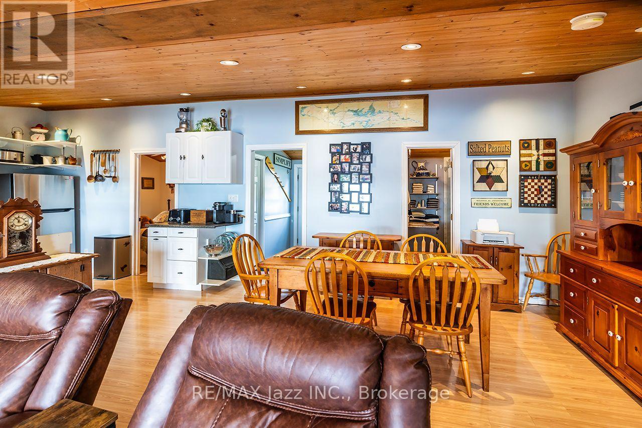 923 SILVER LEAF DRIVE - 29