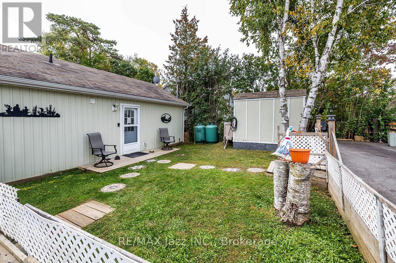 923 SILVER LEAF DRIVE - 35