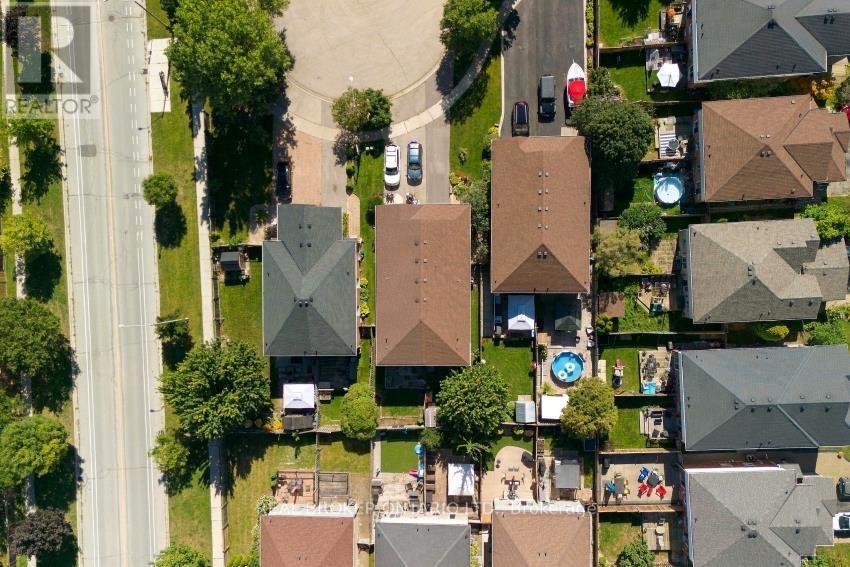 29 SLATER COURT - 26
