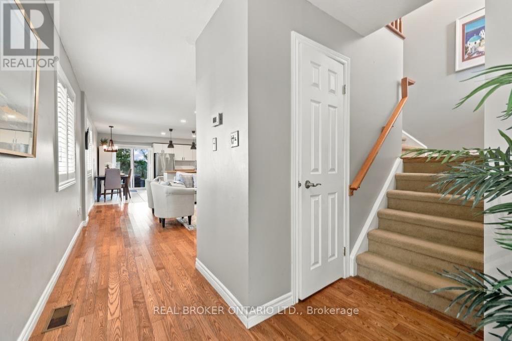 29 SLATER COURT - 5