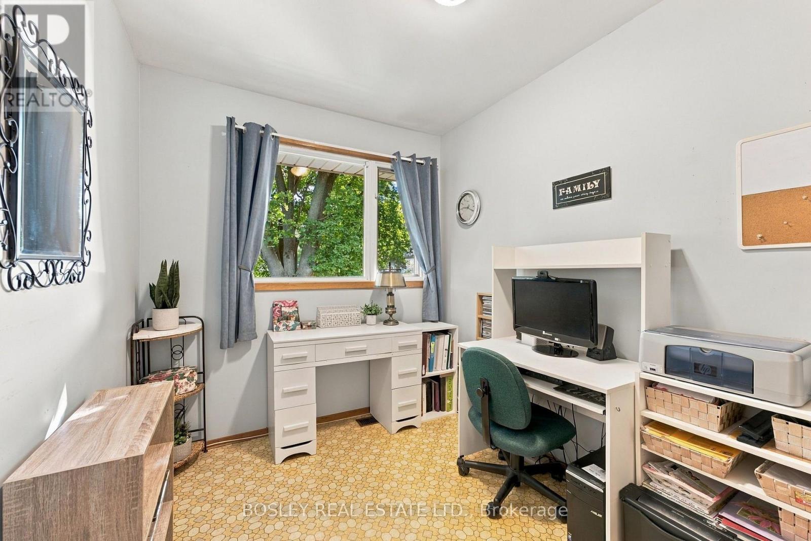 229 DRURY LANE - 15
