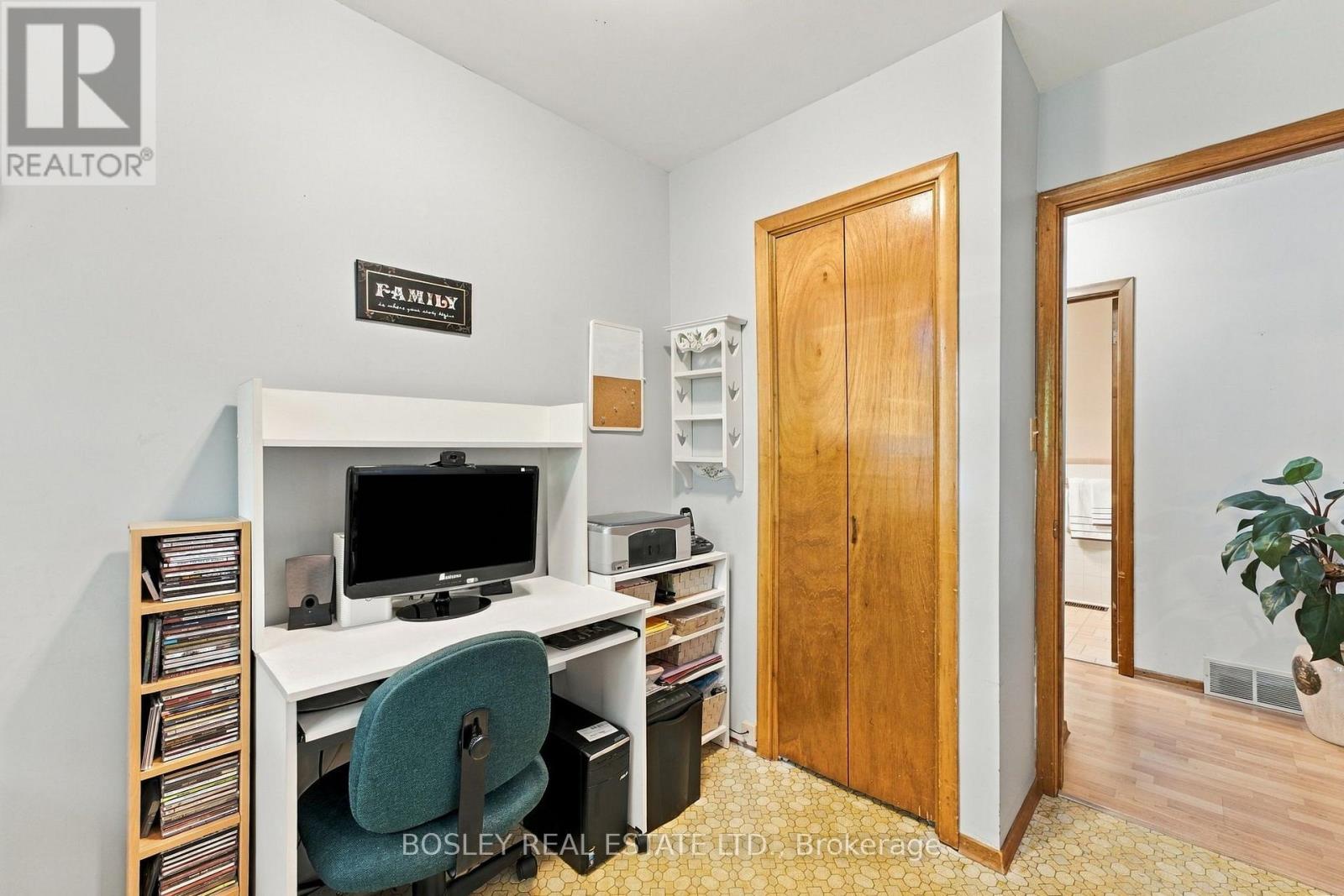 229 DRURY LANE - Image 16