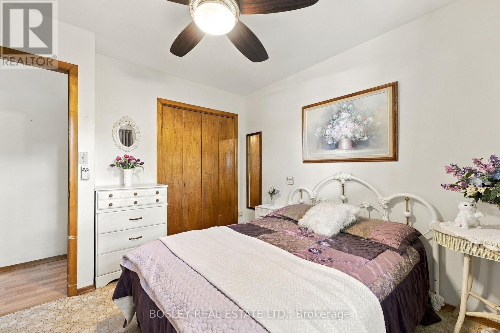 229 DRURY LANE - 18