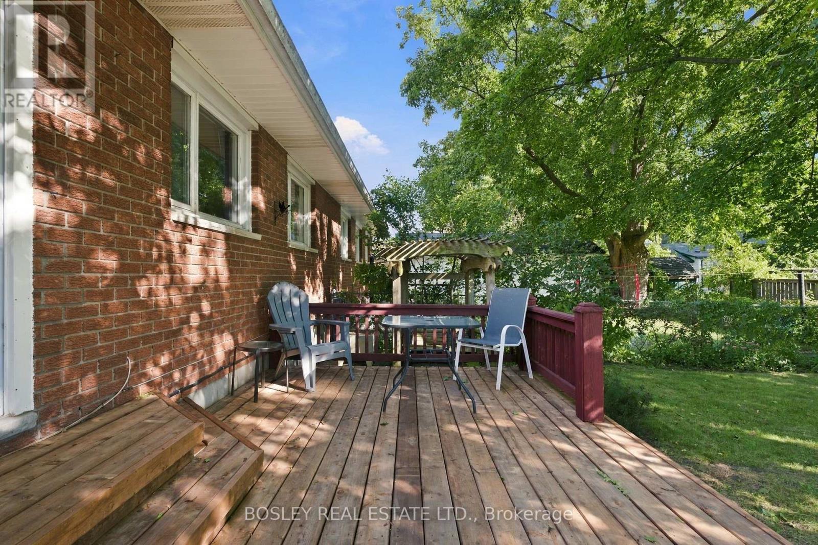 229 DRURY LANE - 34