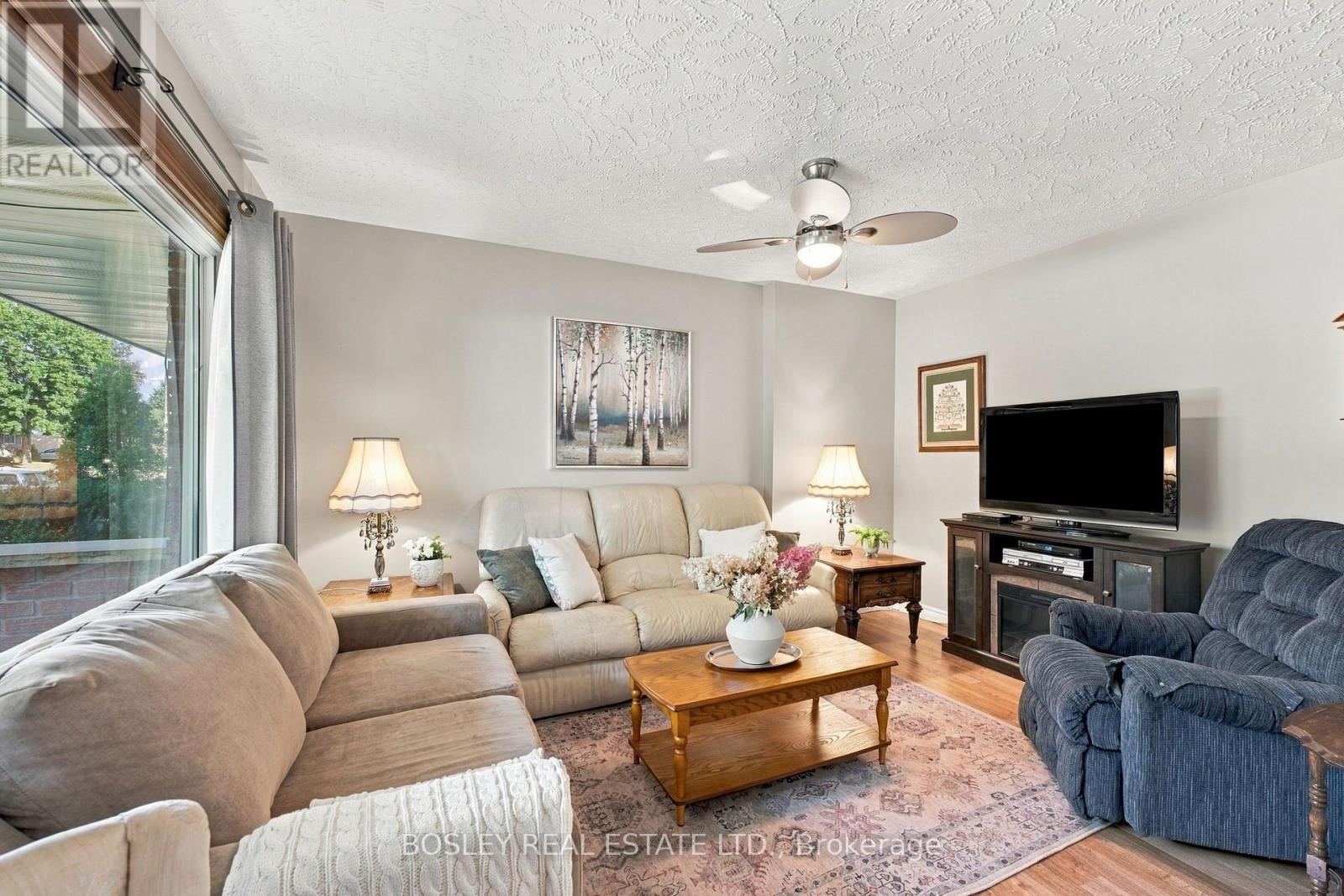 229 DRURY LANE - Image 6