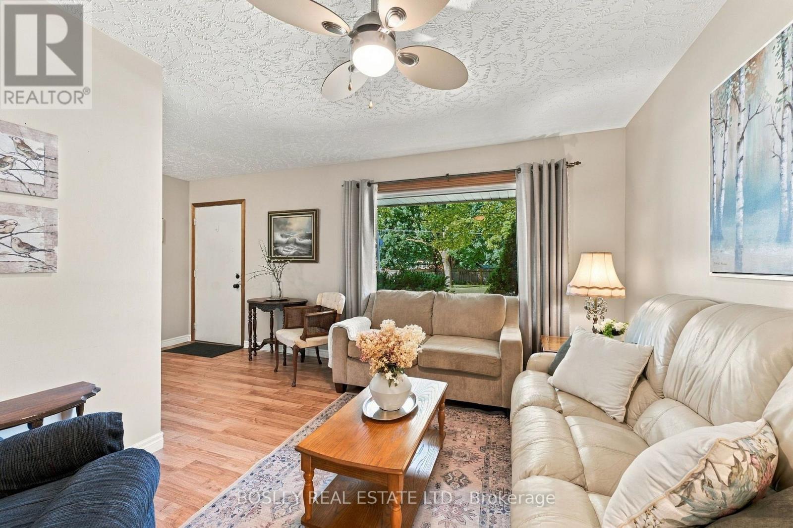 229 DRURY LANE - 7