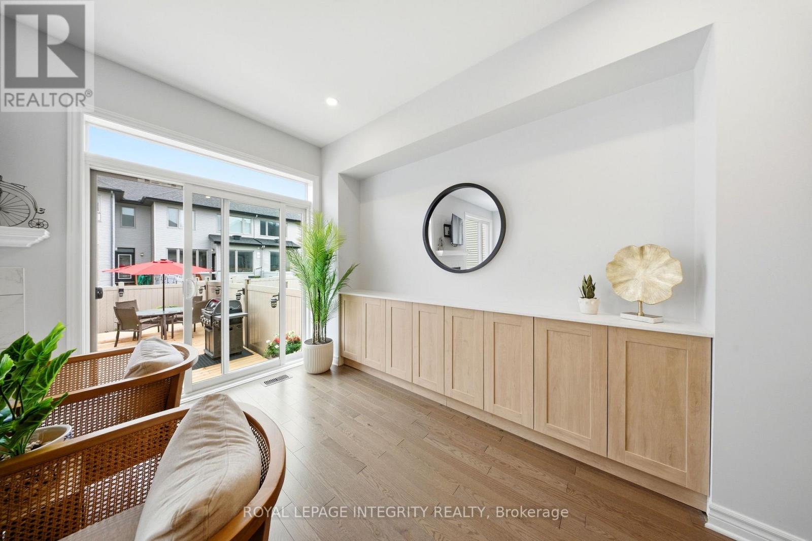 13 BRIXTON WAY - Image 16