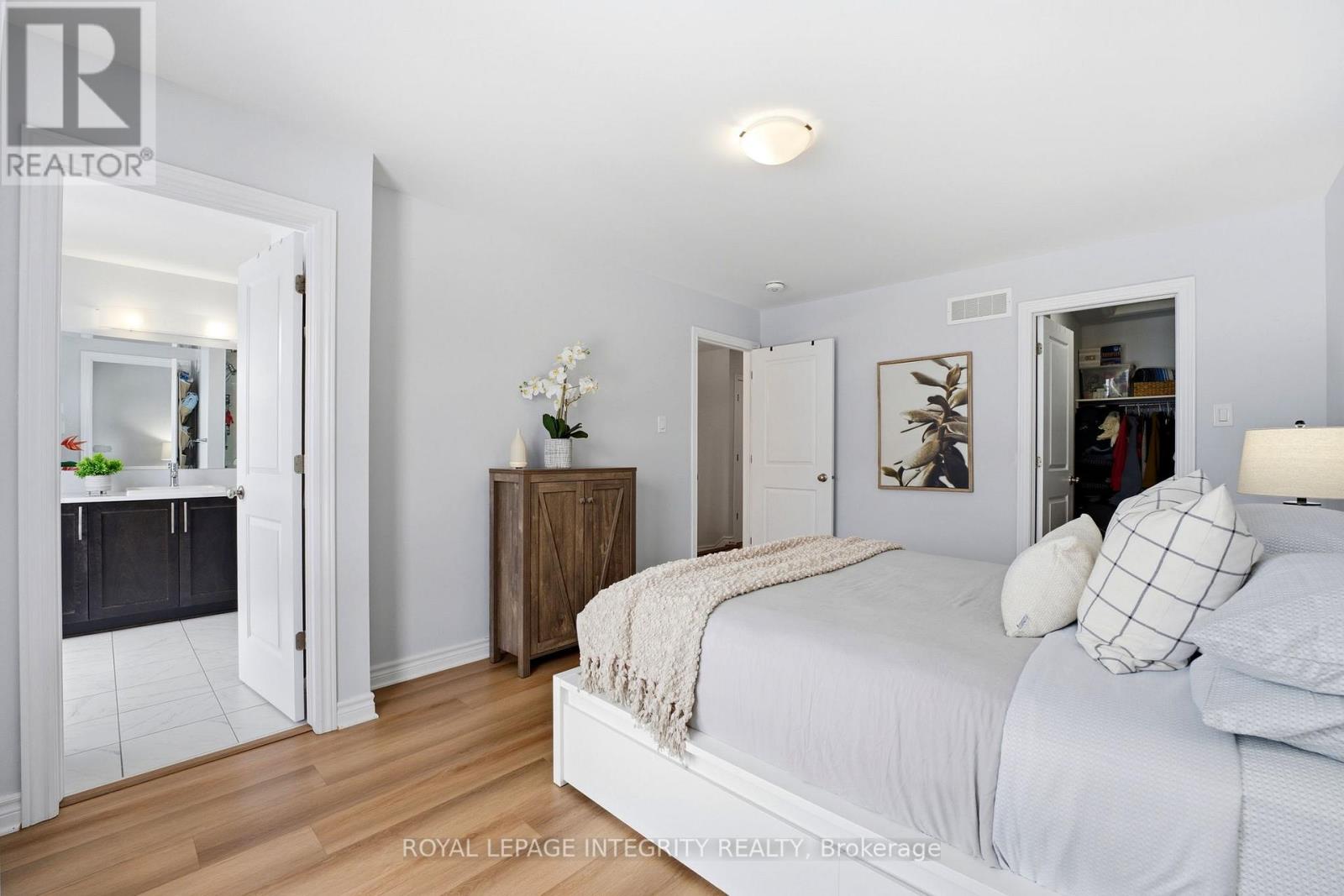 13 BRIXTON WAY - Image 27