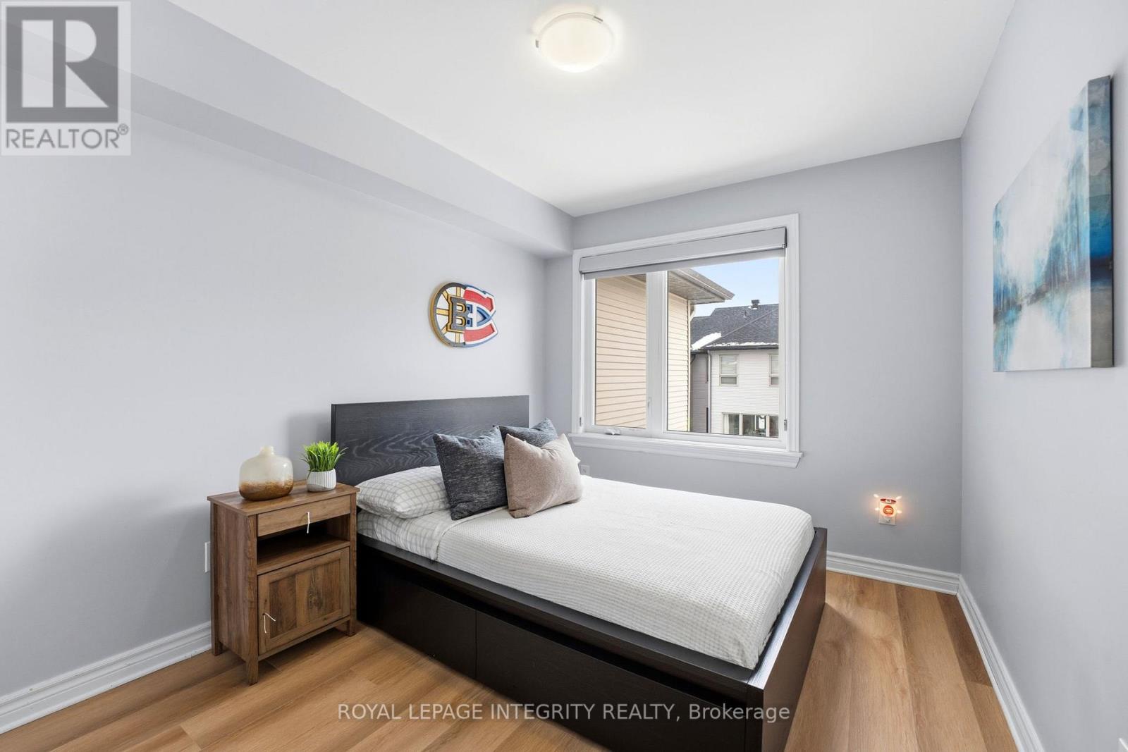 13 BRIXTON WAY - Image 32
