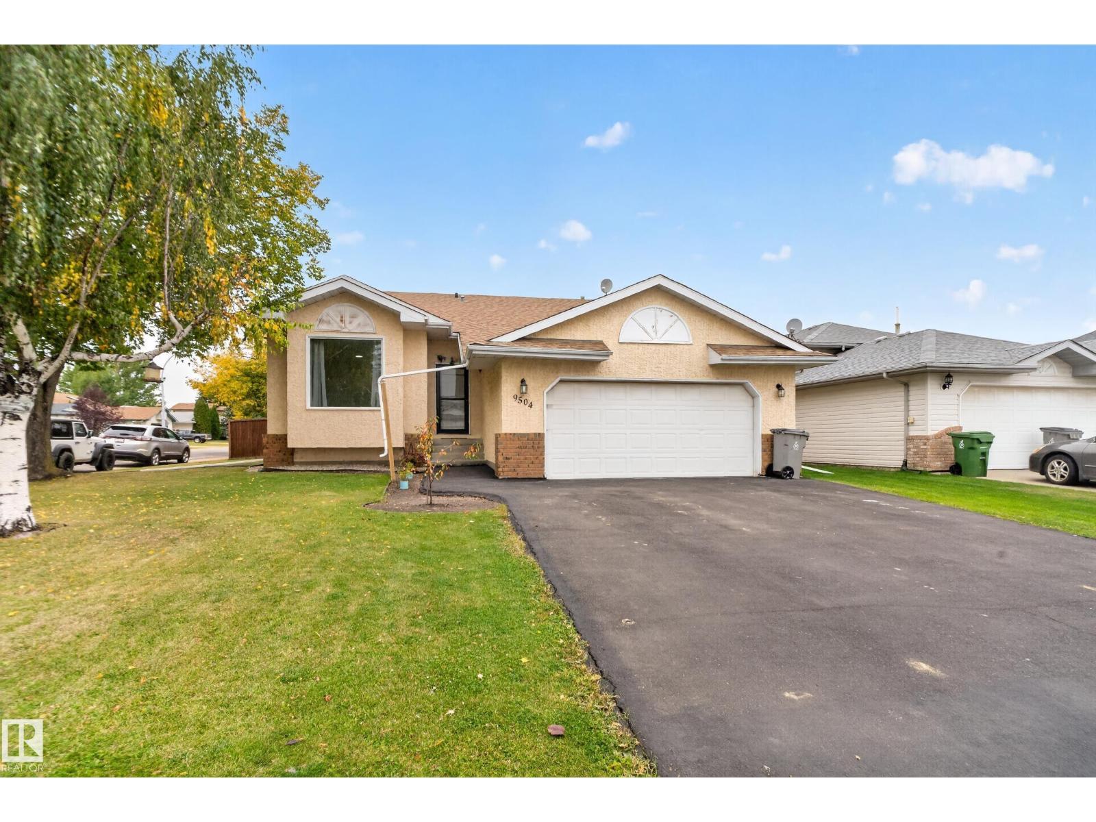 Property for sale at 9504 95 ST SE