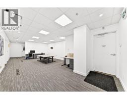 910, 634 6 Avenue Sw, Calgary, AB T2P2Y5 Photo 11