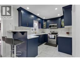 Kitchen - 100 Anglerock Drive, Cambridge, ON N1T1L9 Photo 10