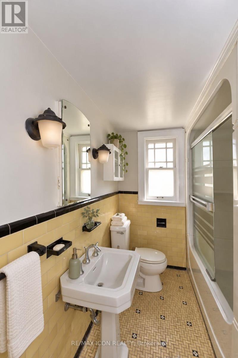 525 GROSVENOR STREET - Image 39