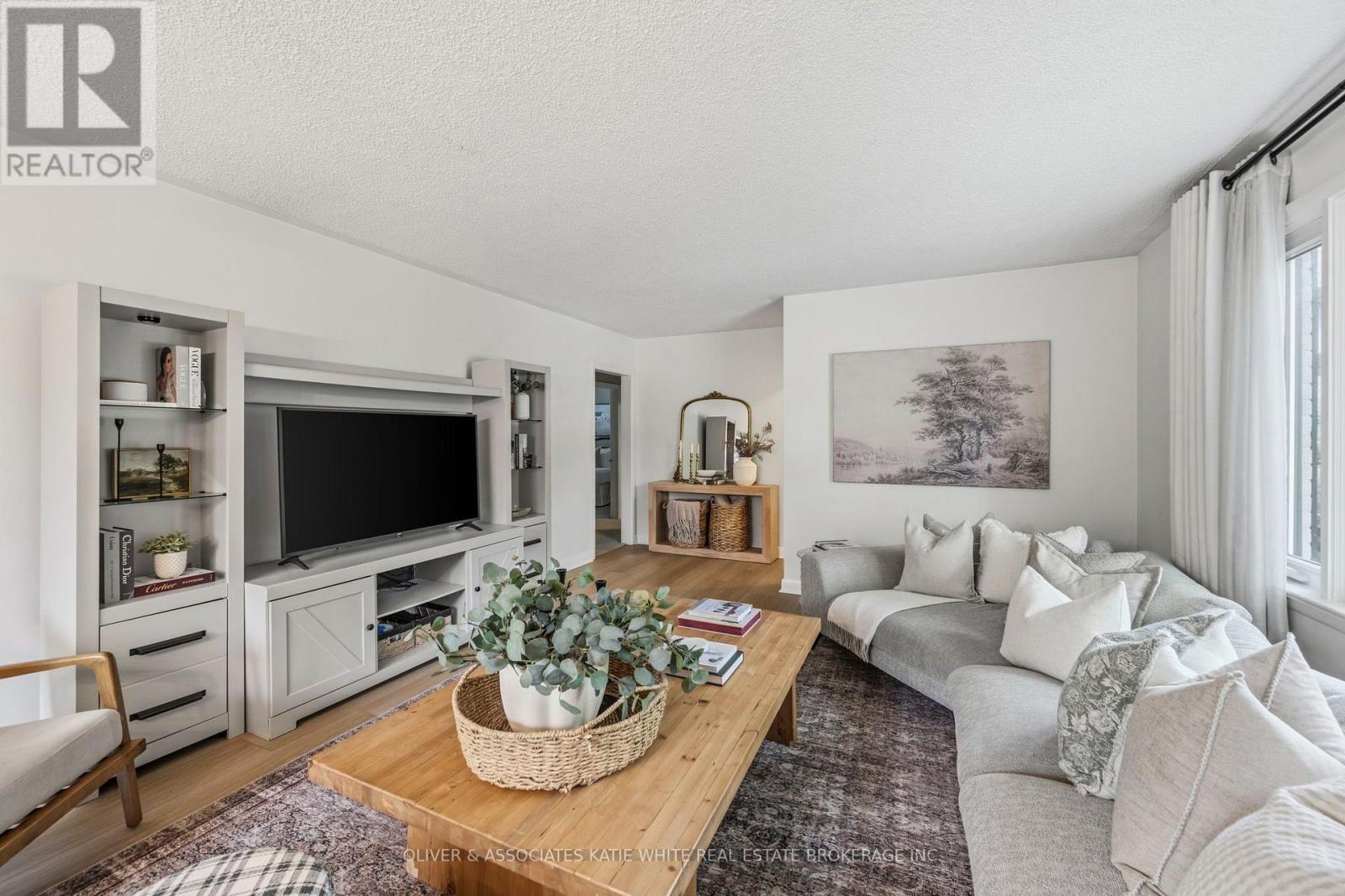 371 Reynolds Road, London South (South B), Ontario, N6K2P8, London South (South B), Ontario — photo 5 of 5