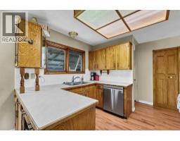 Family room - 469 19 Street Ne, Medicine Hat, AB T1C1G2 Photo 10