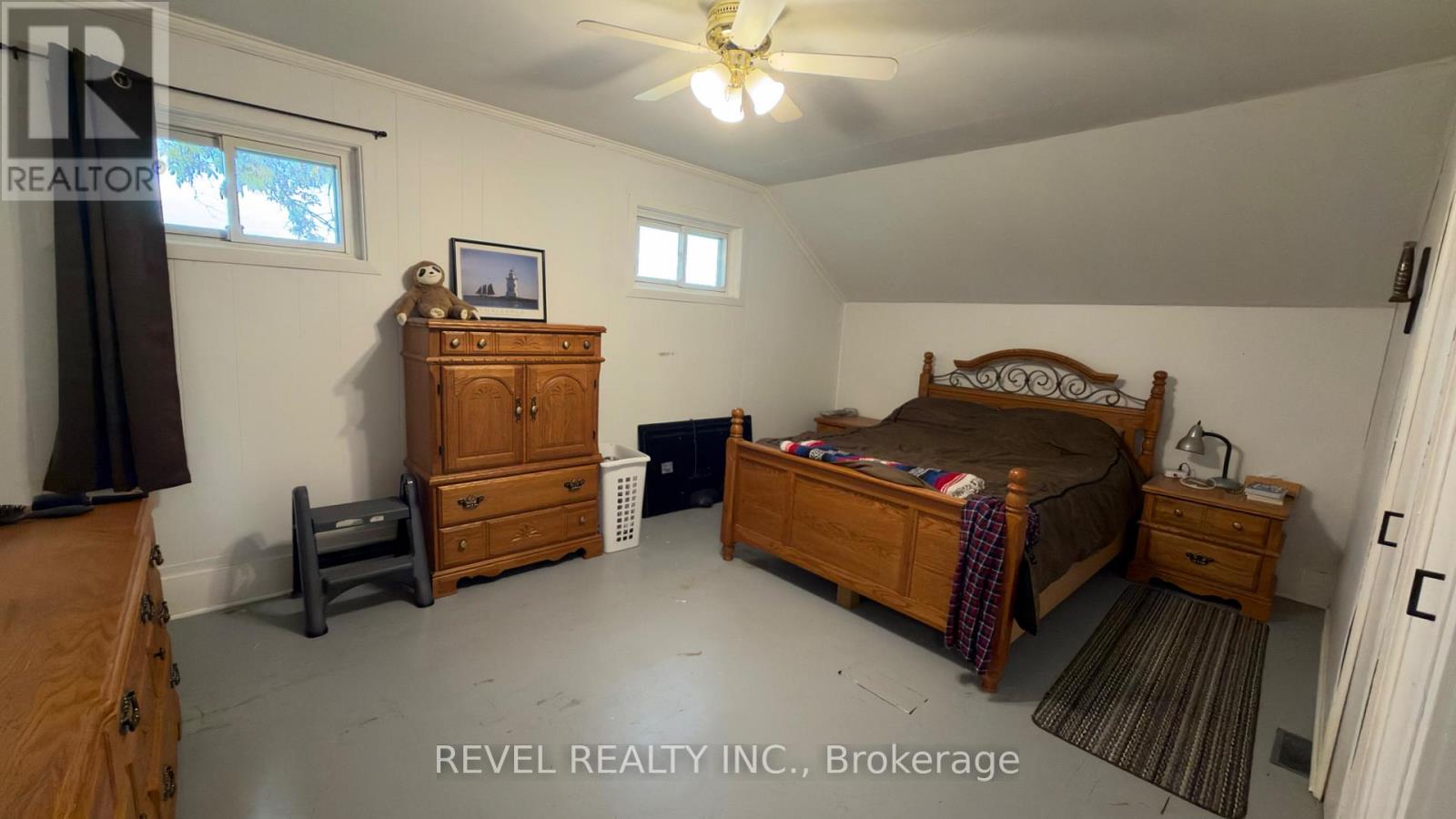 114 CIRCLE PLACE - 15