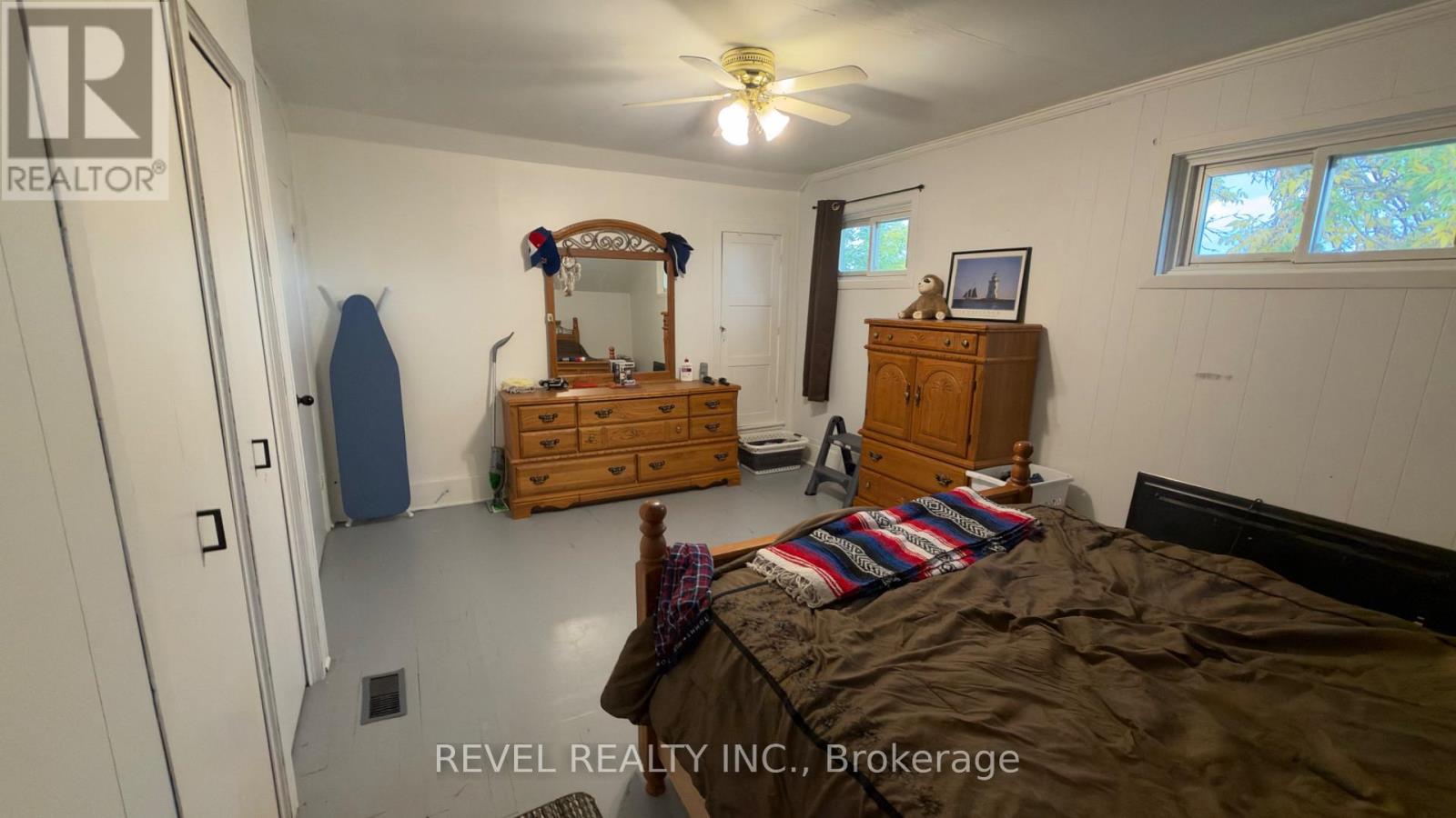 114 CIRCLE PLACE - 16