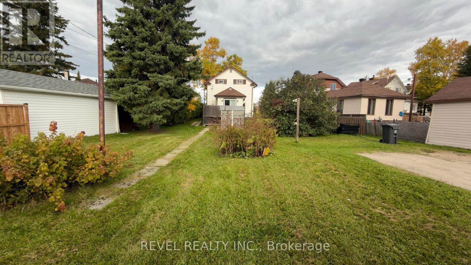 114 CIRCLE PLACE - Image 6