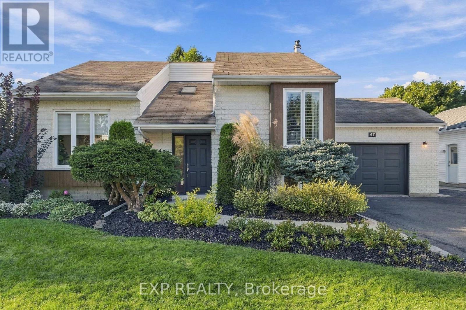 47 Albert Street, Russell, Ontario, K0A1W0, Russell, Ontario — photo 1 of 5