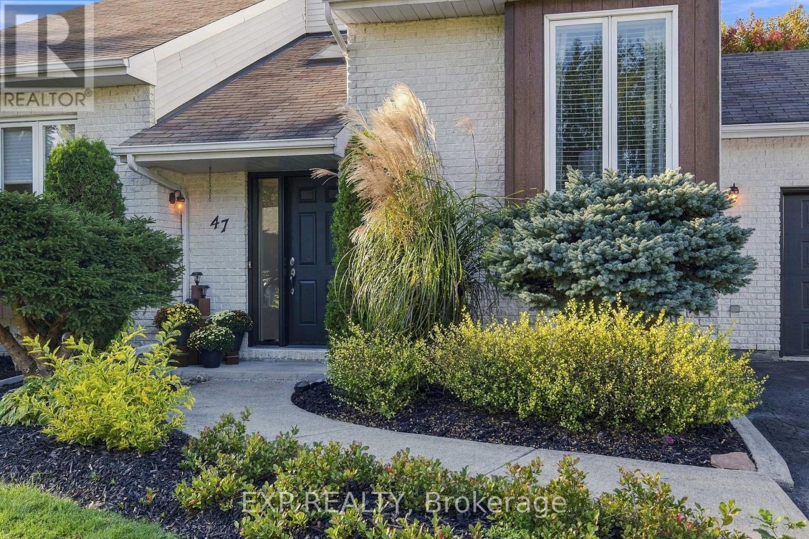 47 Albert Street, Russell, Ontario, K0A1W0, Russell, Ontario — photo 3 of 5