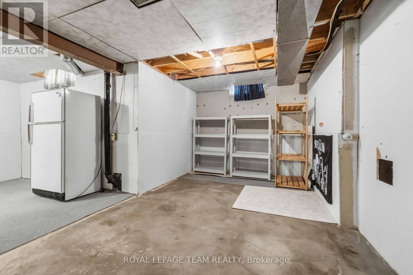 1078 KARSH DRIVE - Image 40