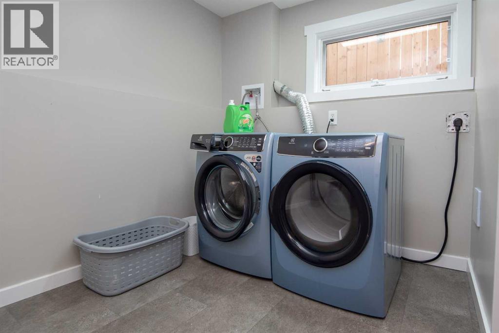 Listing photo – 118 Eversole Crescent, Red Deer