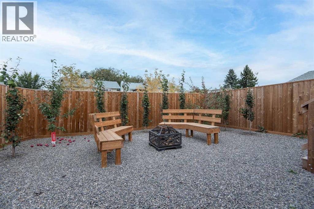 Listing photo – 118 Eversole Crescent, Red Deer