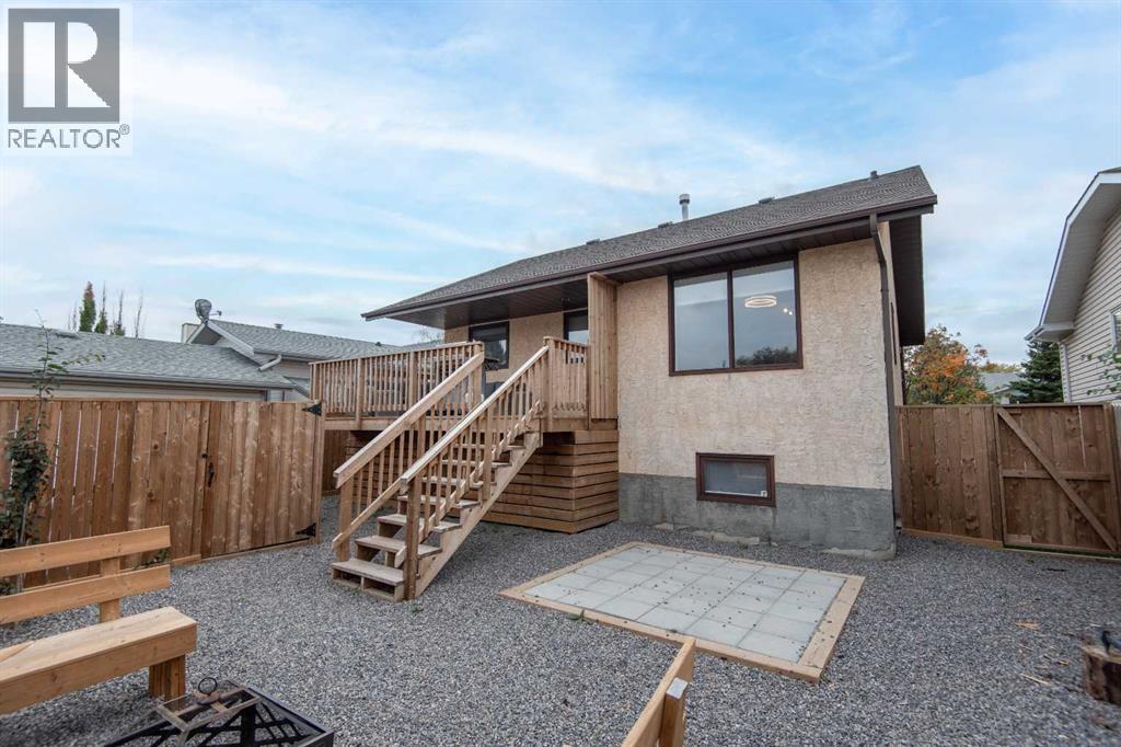 Listing photo – 118 Eversole Crescent, Red Deer