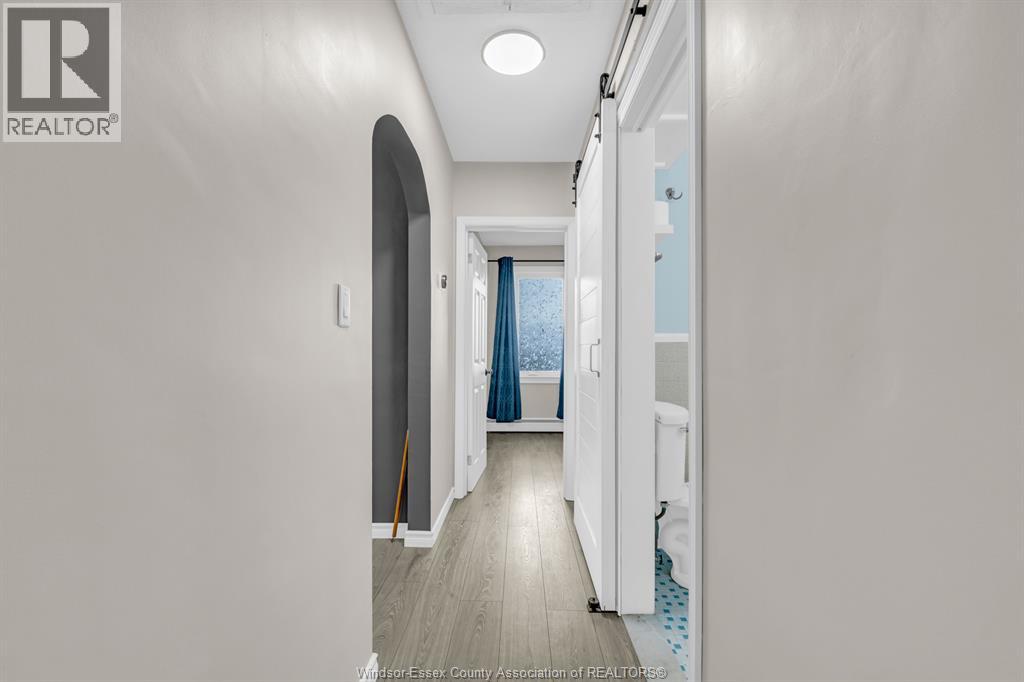 2597 Alexis Road — photo 32