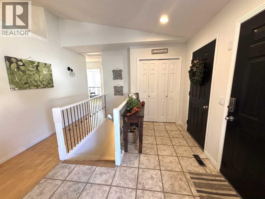 7 Stiles Cove, Whitecourt, Alberta, T7S1T7, Whitecourt, Alberta — photo 4 of 5