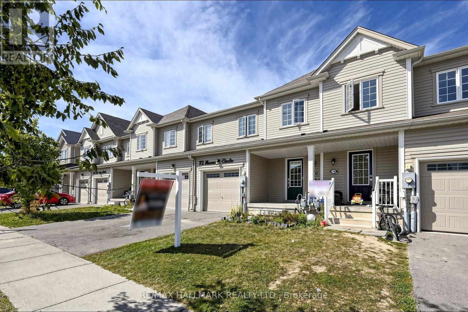 72 MUNRO CIRCLE - 2