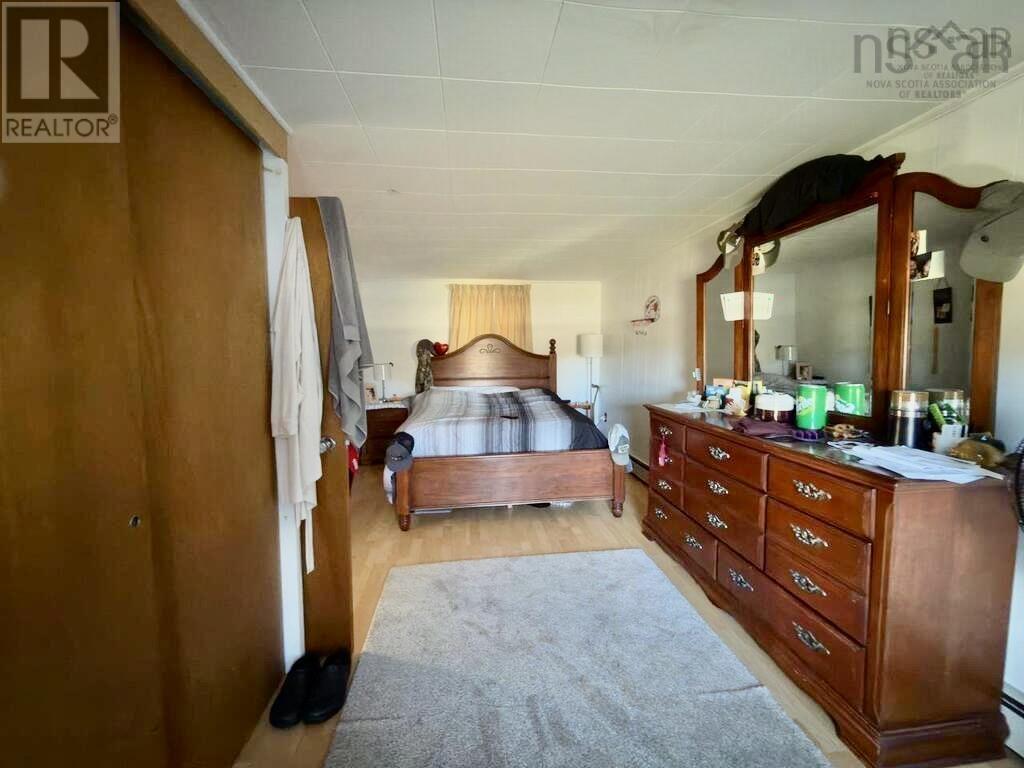 2099 Comeaus Hill Road - 12