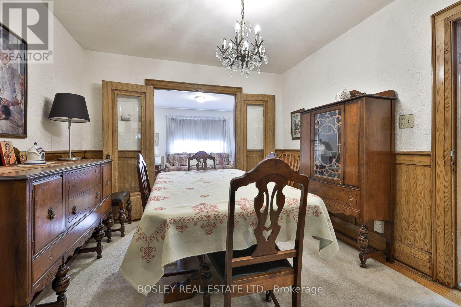 528 SOUDAN AVENUE - 11