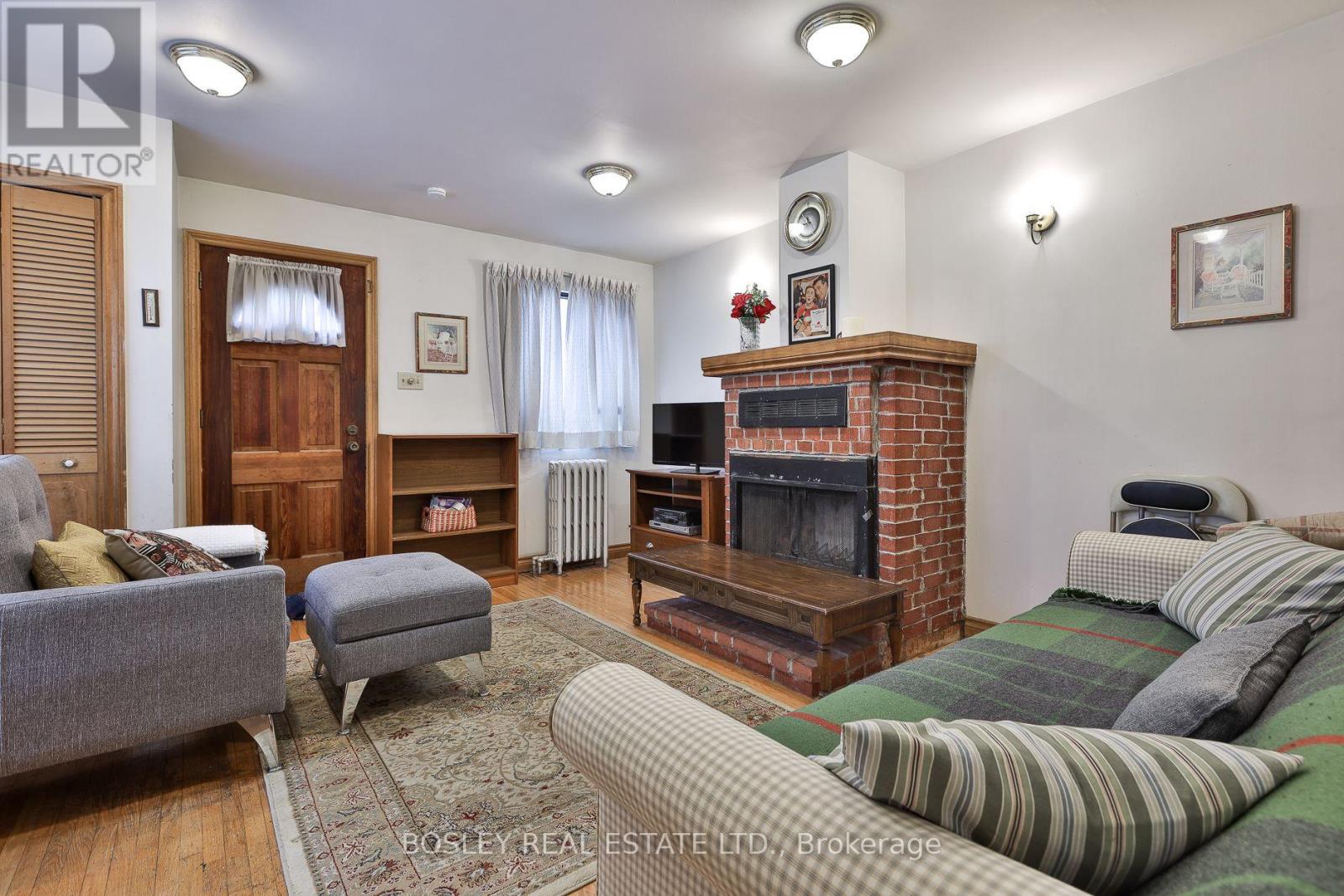 528 SOUDAN AVENUE - 17