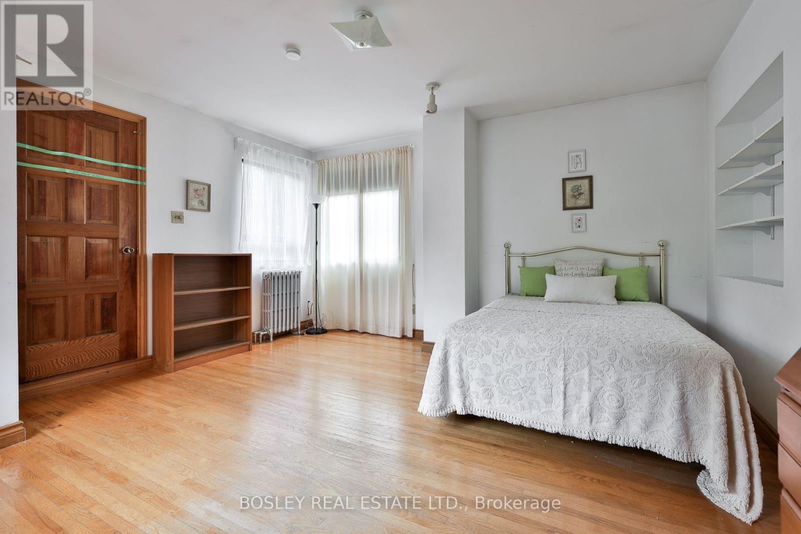 528 SOUDAN AVENUE - Image 24