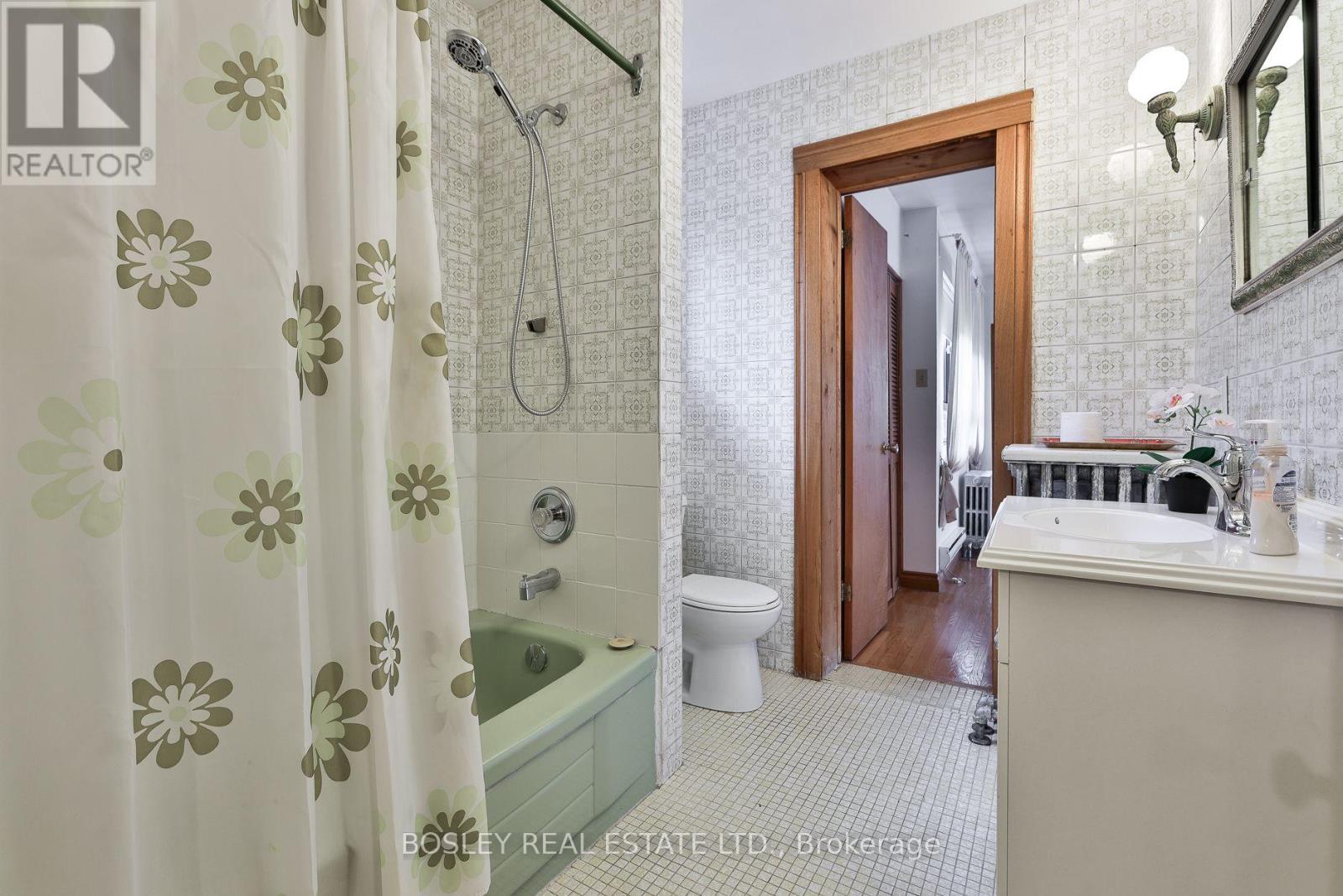 528 SOUDAN AVENUE - 29