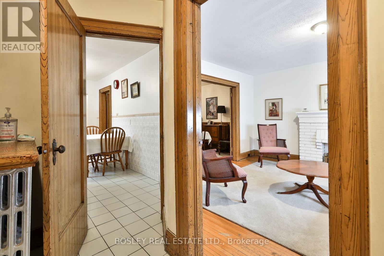 528 SOUDAN AVENUE - Image 3