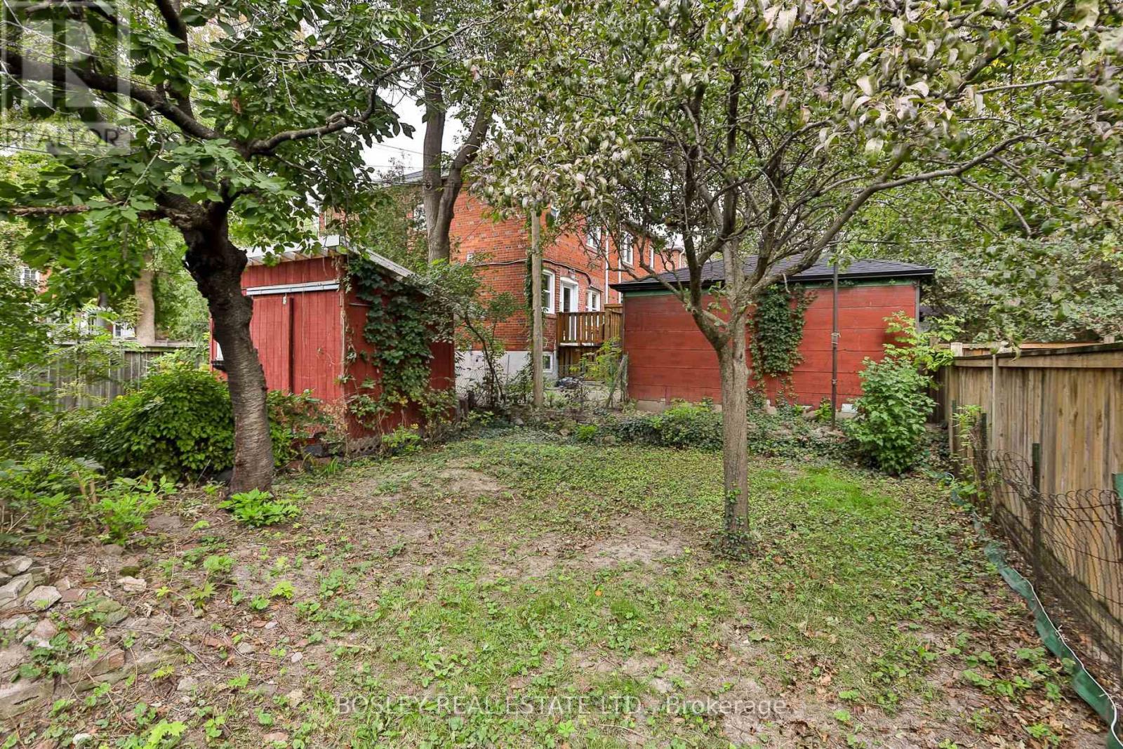 528 SOUDAN AVENUE - 36