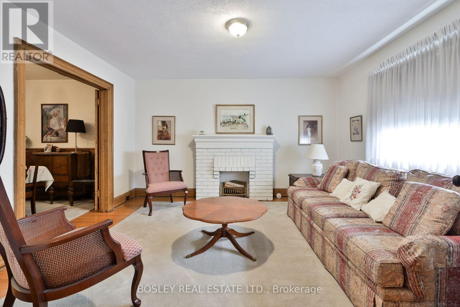 528 SOUDAN AVENUE - 4