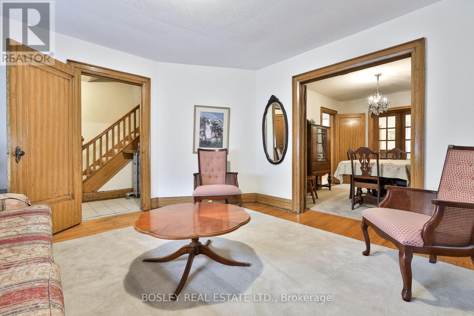 528 SOUDAN AVENUE - Image 6