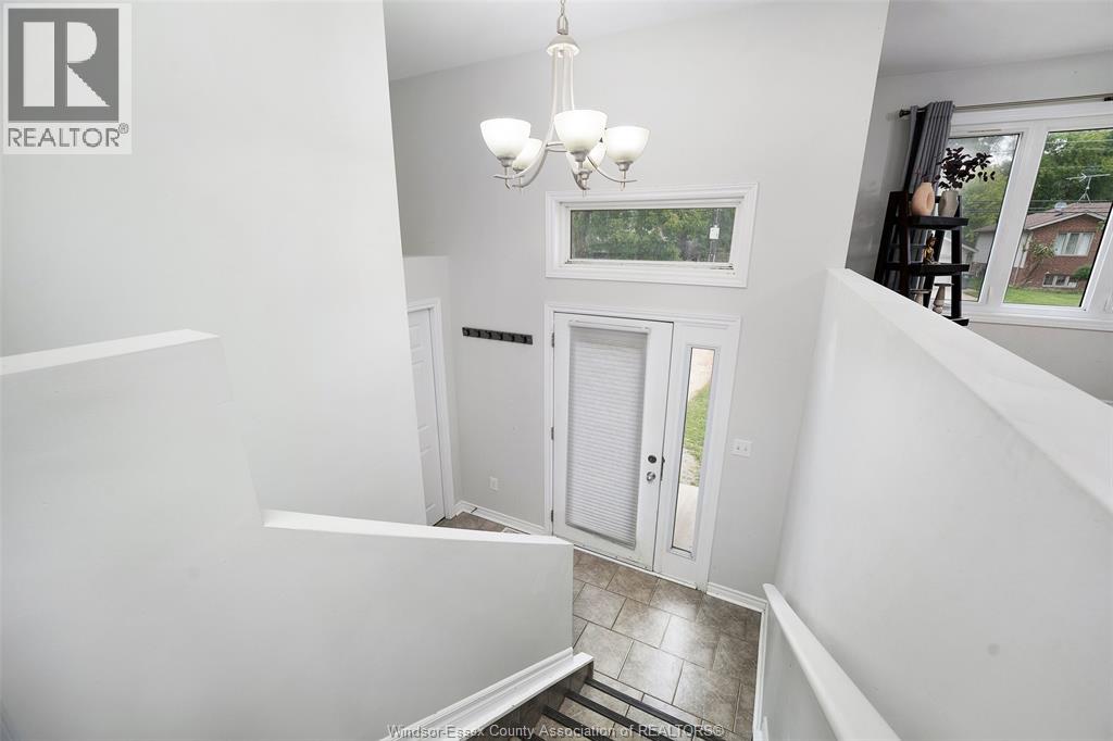 1233 ARMANDA STREET - 8