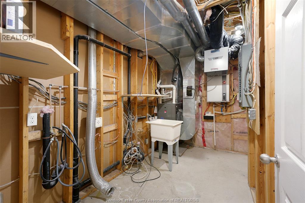 1233 ARMANDA STREET - Image 28