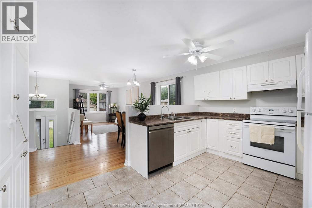 1233 ARMANDA STREET - 14