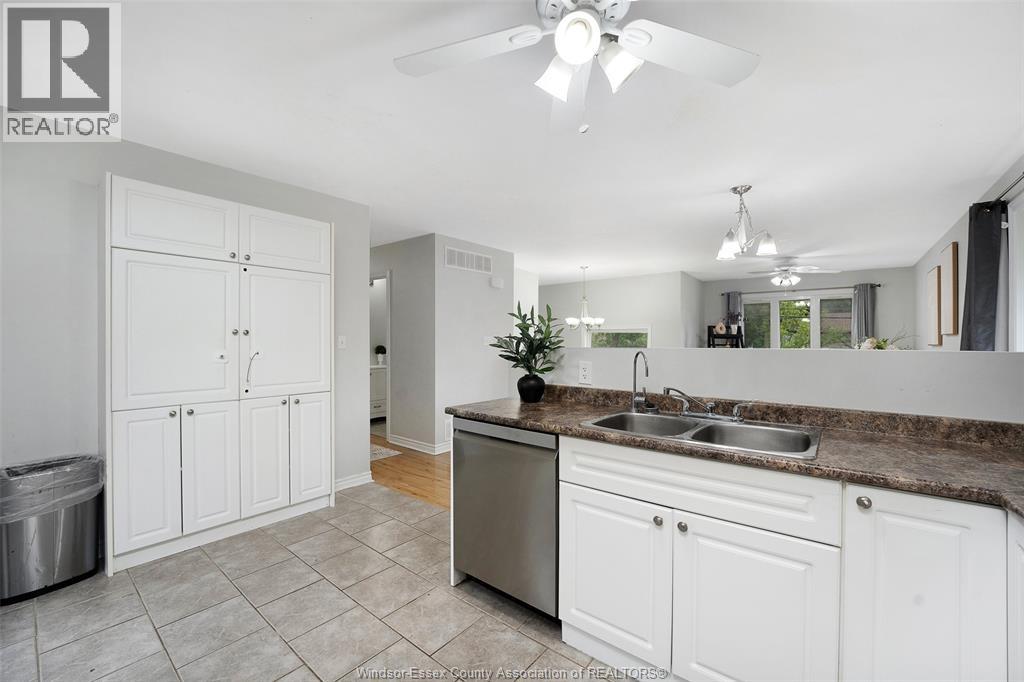 1233 ARMANDA STREET - 16