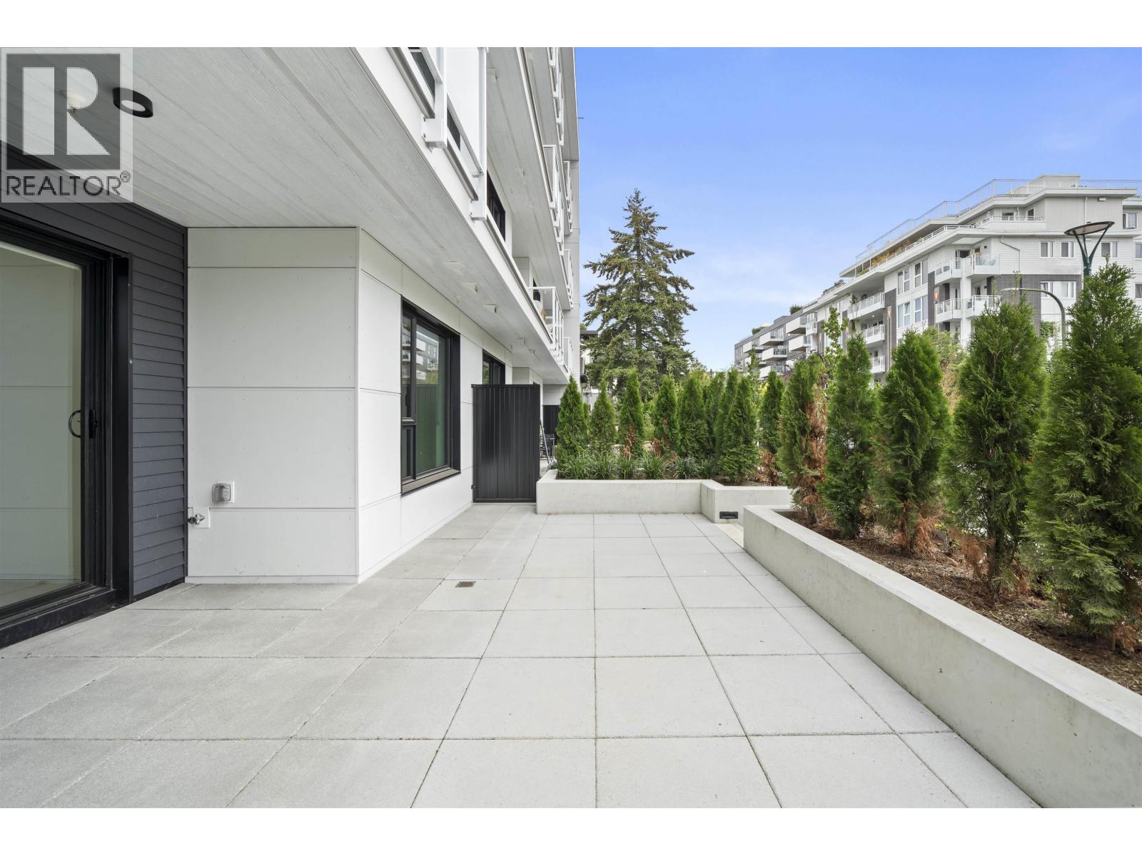 Photo of 111 4928 QUEBEC STREET 28