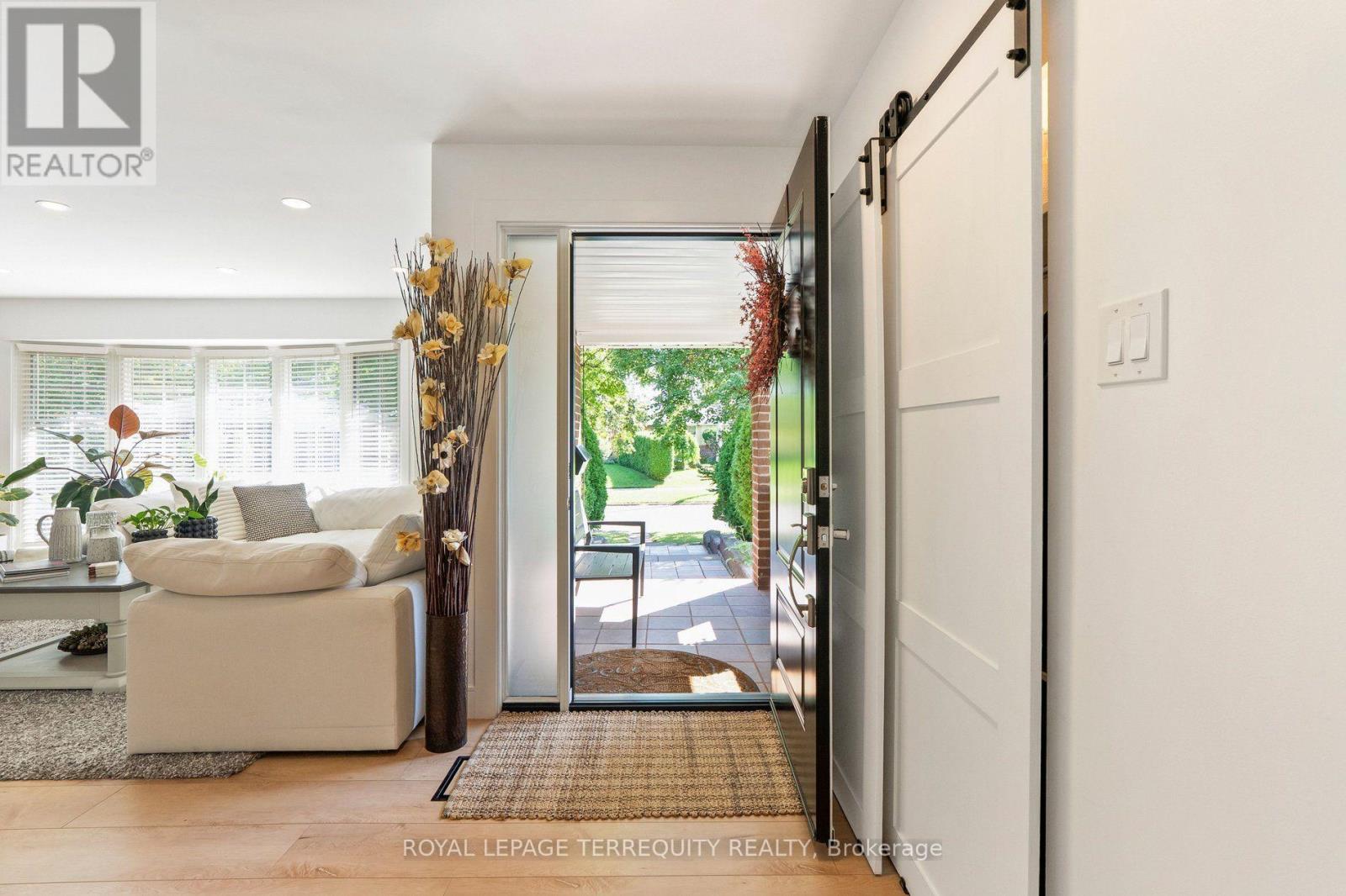 2 RICHBOURNE COURT - Image 33
