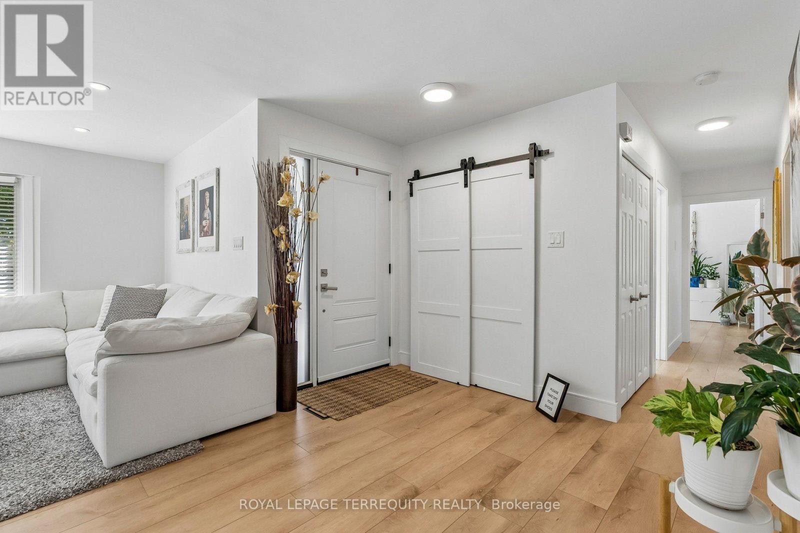 2 RICHBOURNE COURT - Image 4